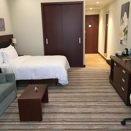 Hilton Garden Inn Чорлу Екстер'єр фото