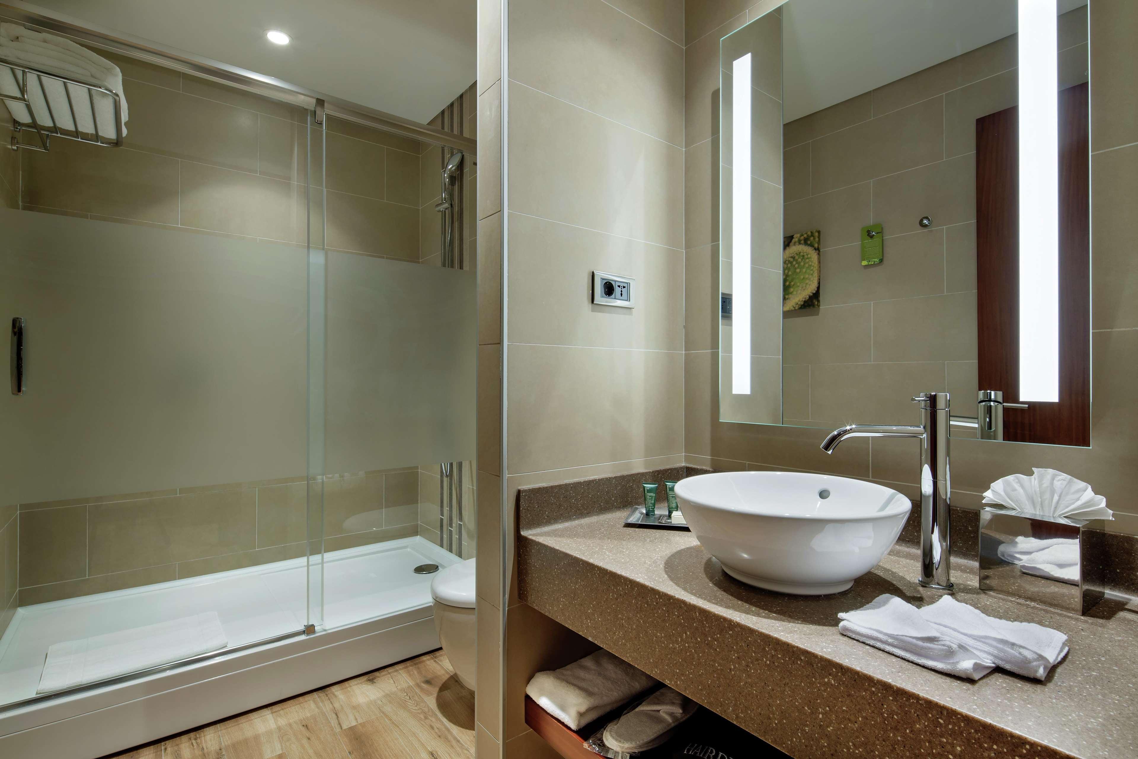 Hilton Garden Inn Чорлу Екстер'єр фото