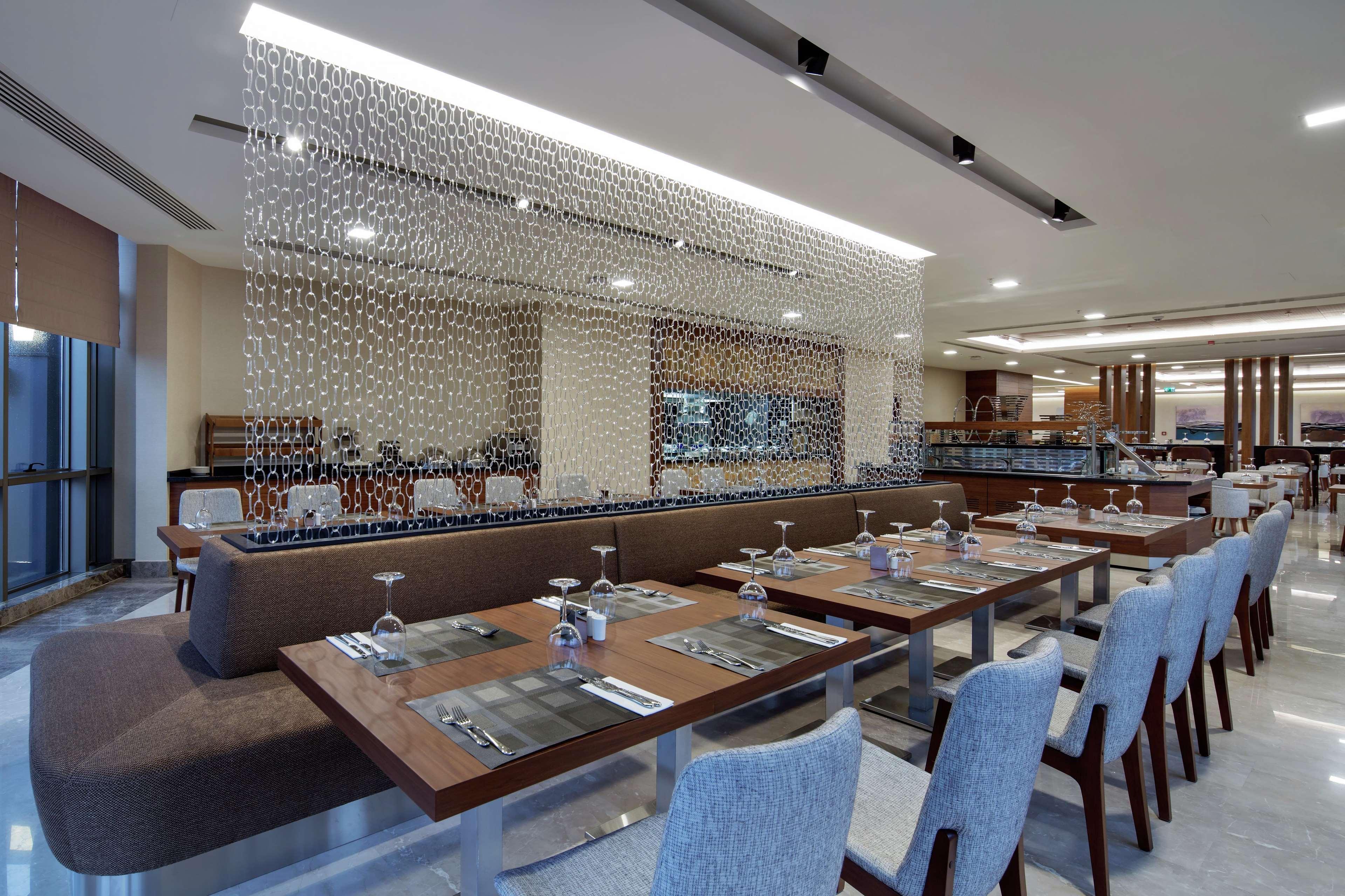 Hilton Garden Inn Чорлу Екстер'єр фото