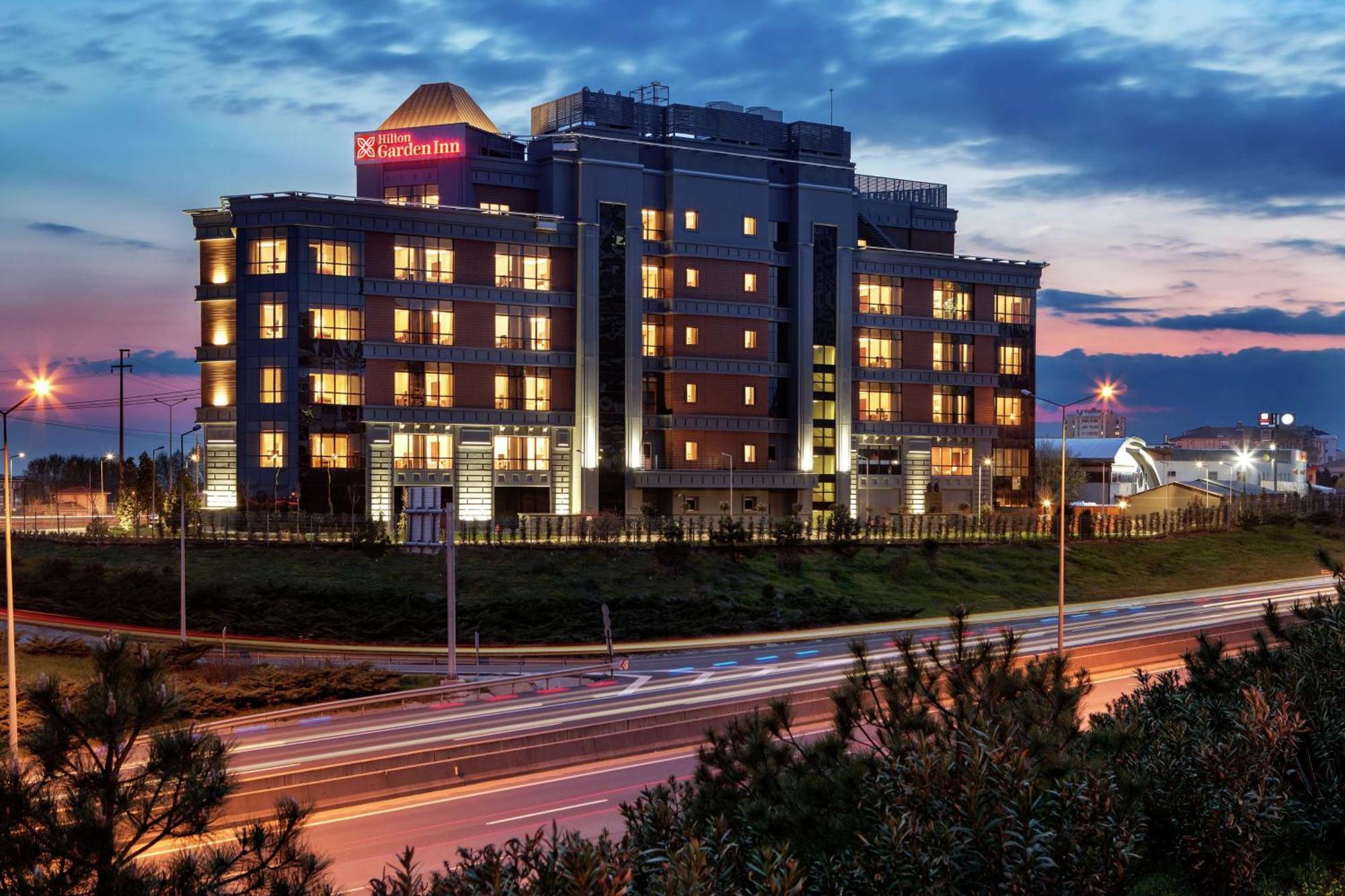 Hilton Garden Inn Чорлу Екстер'єр фото